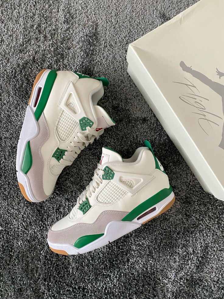 Nike Air Jordan 4